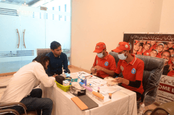 Blood donation camp organized by Pakistan Sweet Home