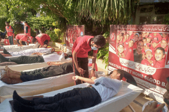 Blood donation camp organized by Pakistan Sweet Home